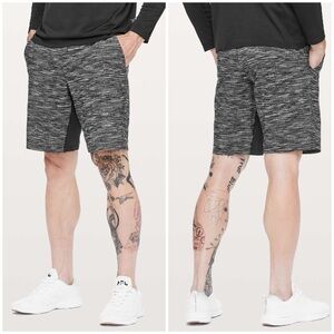 Lululemon T.H.E. Short *Linerless 9" All Court Texture White Black (Size S)